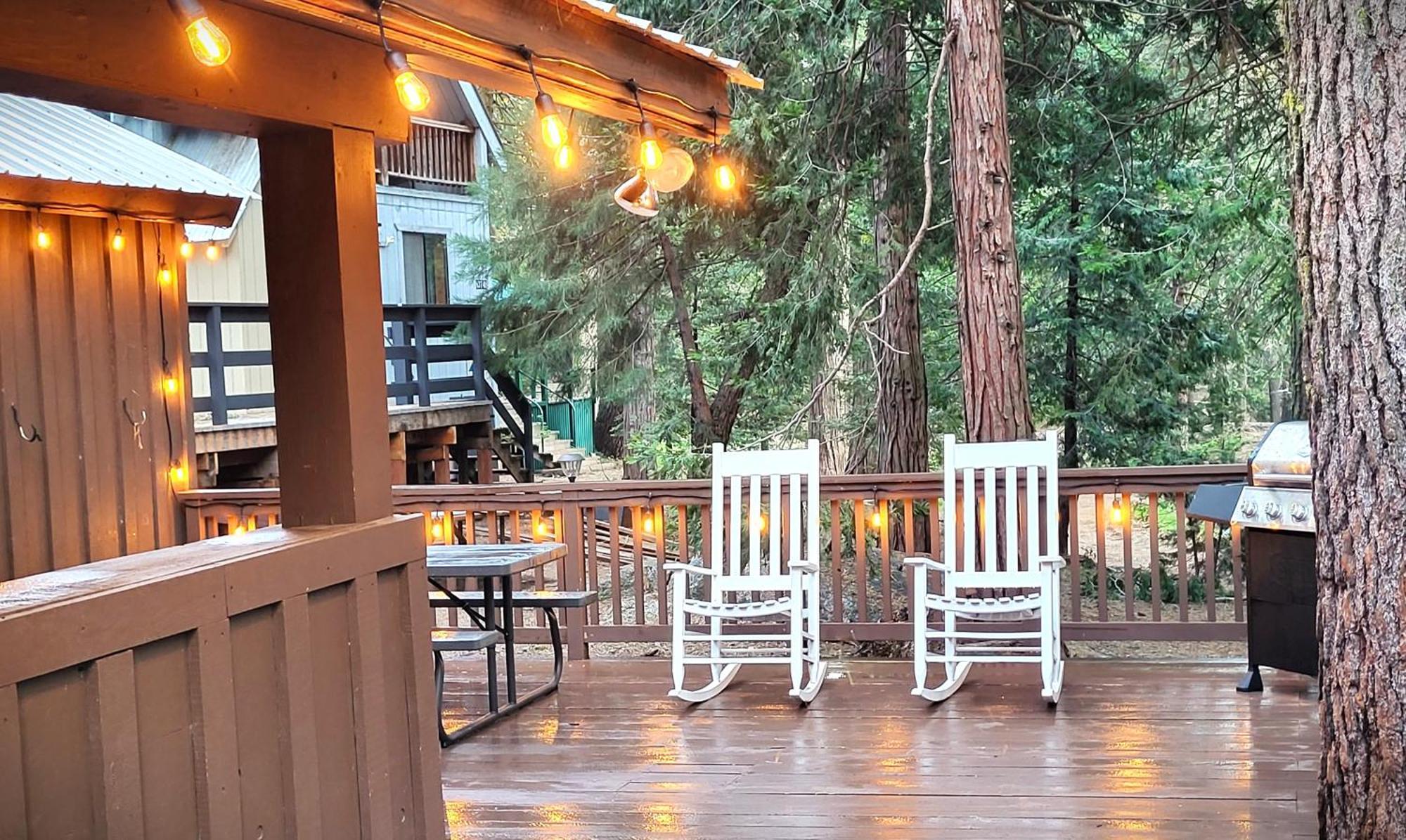 Sequoia Splendor, Inside Kings Canyon Np By Visitors Center Wilsonia Exterior foto
